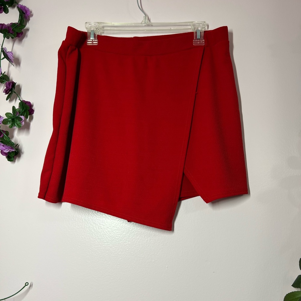 Red Skort